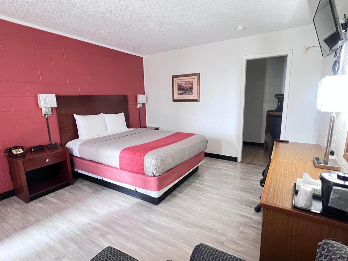 Regency Inn — photo 14