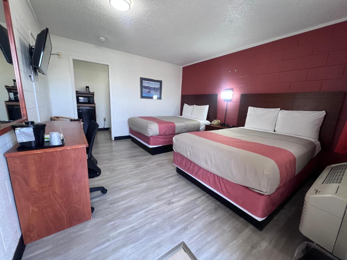 Regency Inn — photo 16