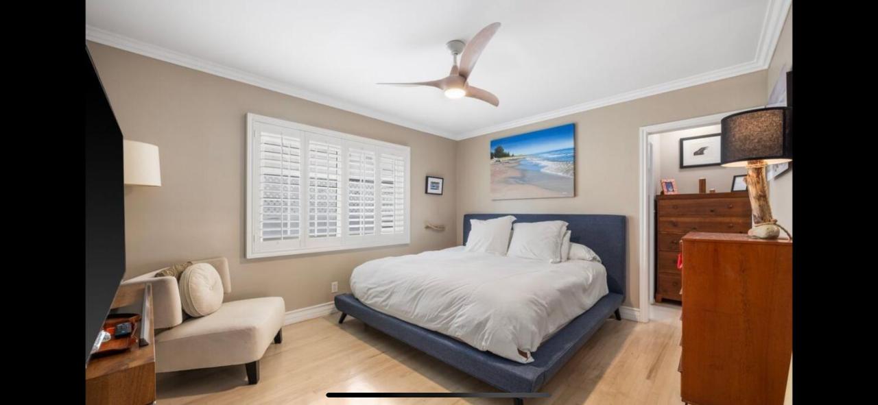 Chic Venice Beach Bungalow Steps from the Canals & Beach - 2