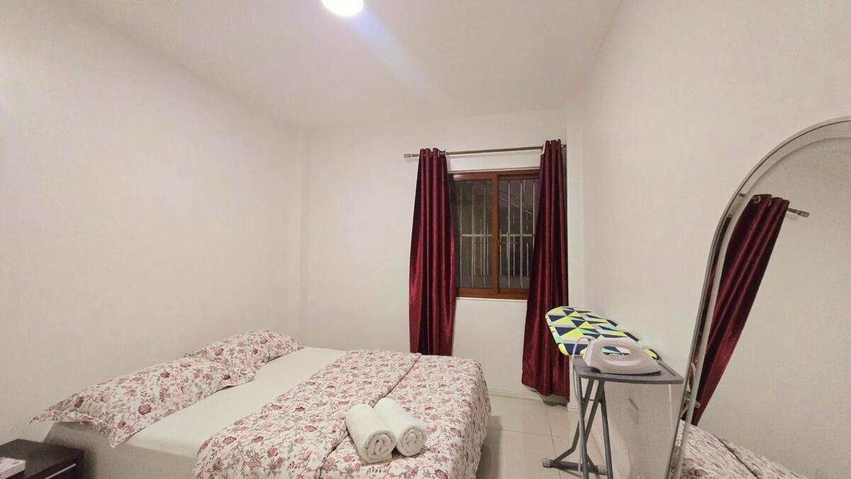 CBD Entire Apartment, Double bed and sofa bed, free wifi, parking - 2