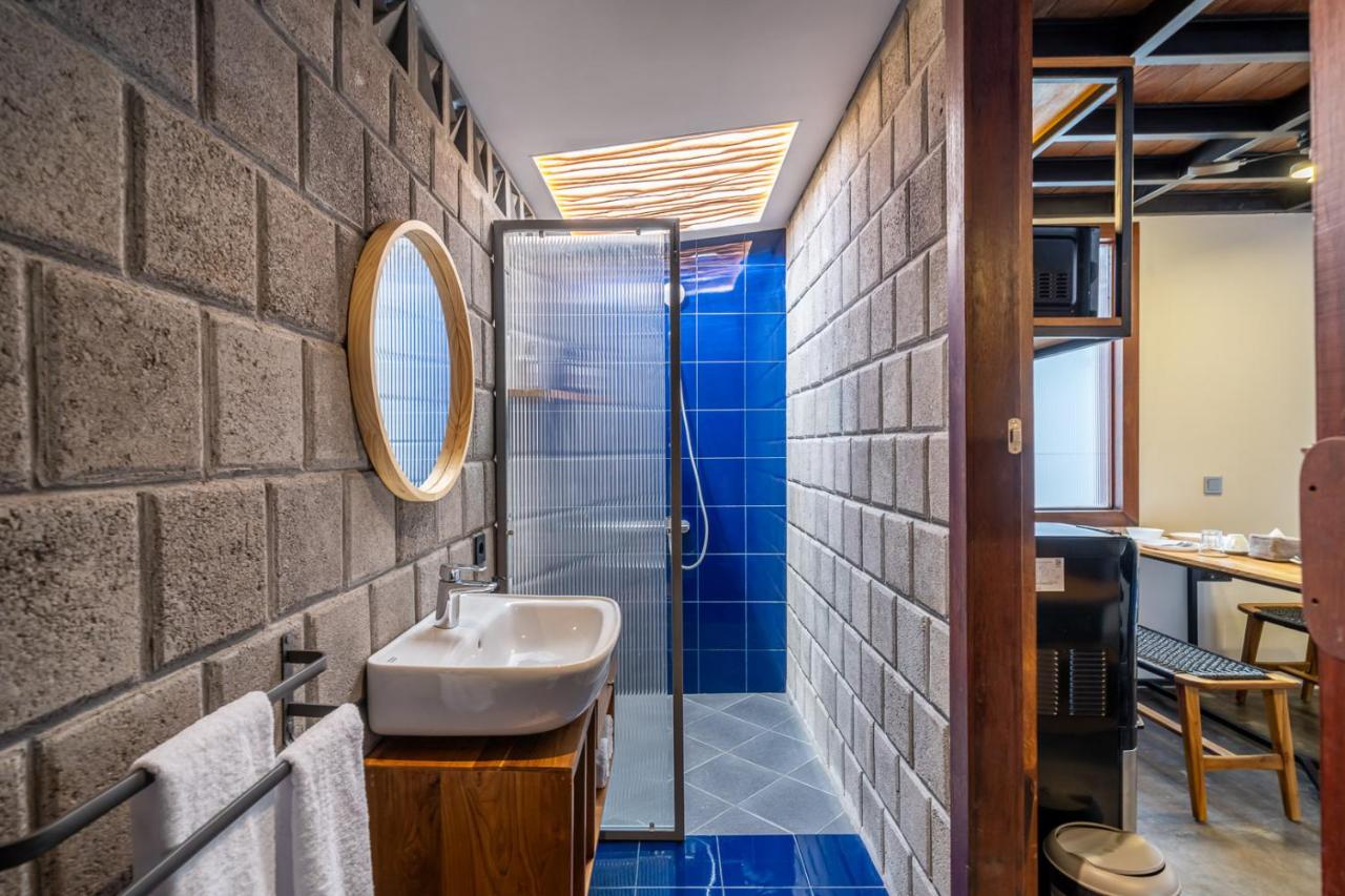 First 5 Bedrooms Villa - 3