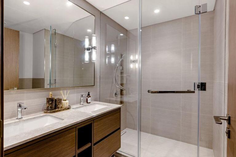 Burj Khalifa View Apartment - 3