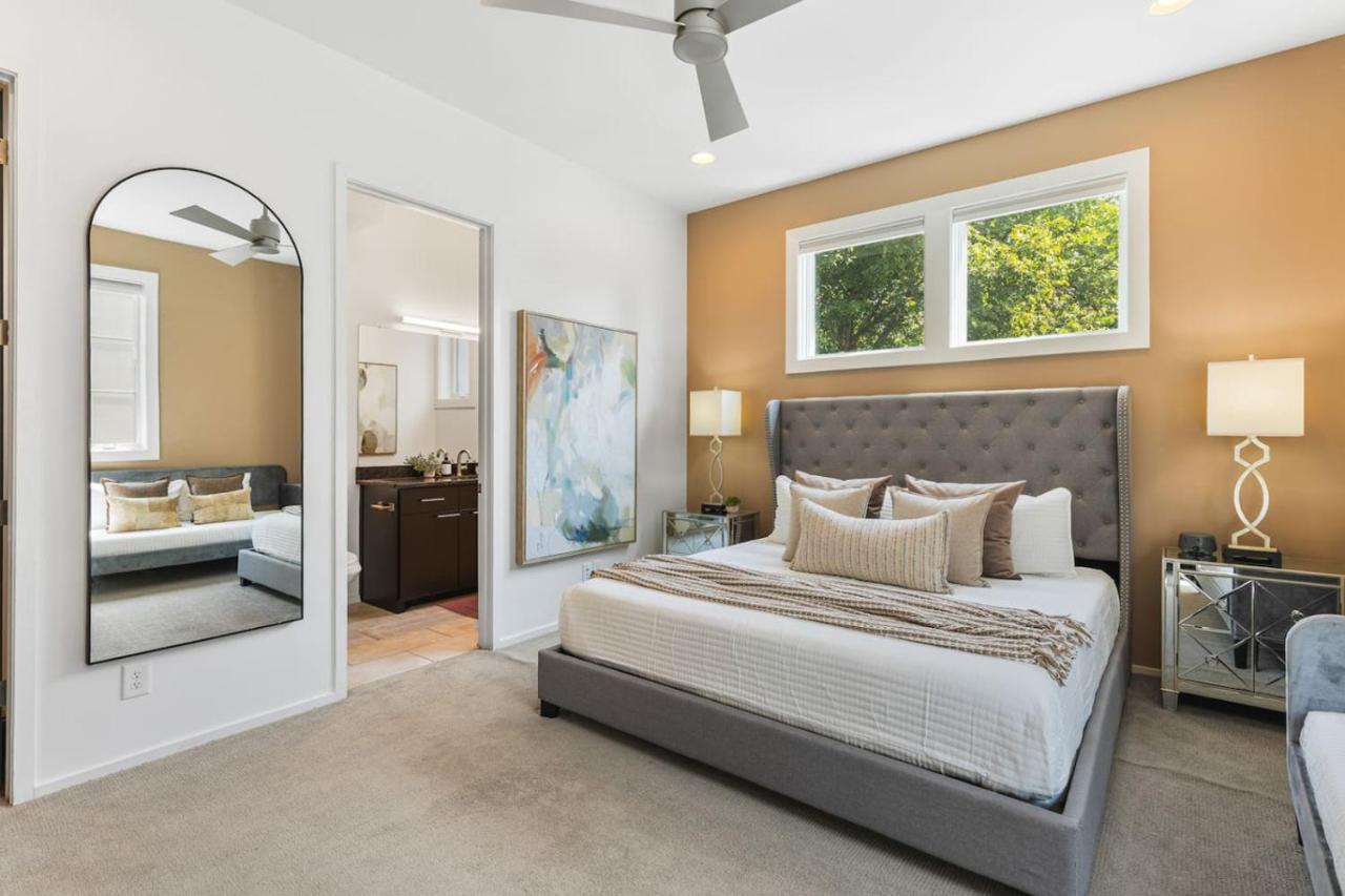 Rooftop Patio with Parking WALK to Belmont and 12 South - 5