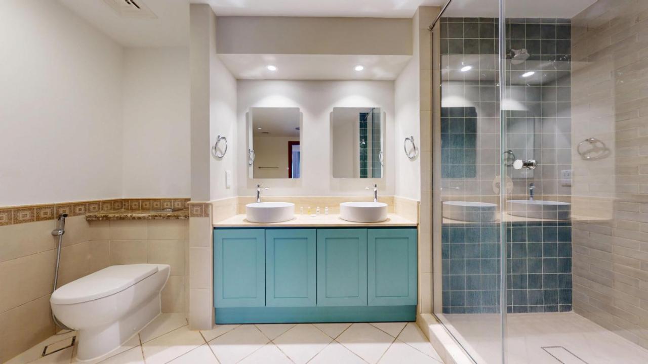 Vacationer Holiday Homes I Serene 2 Bed l Close to West Beach on the Palm - 3