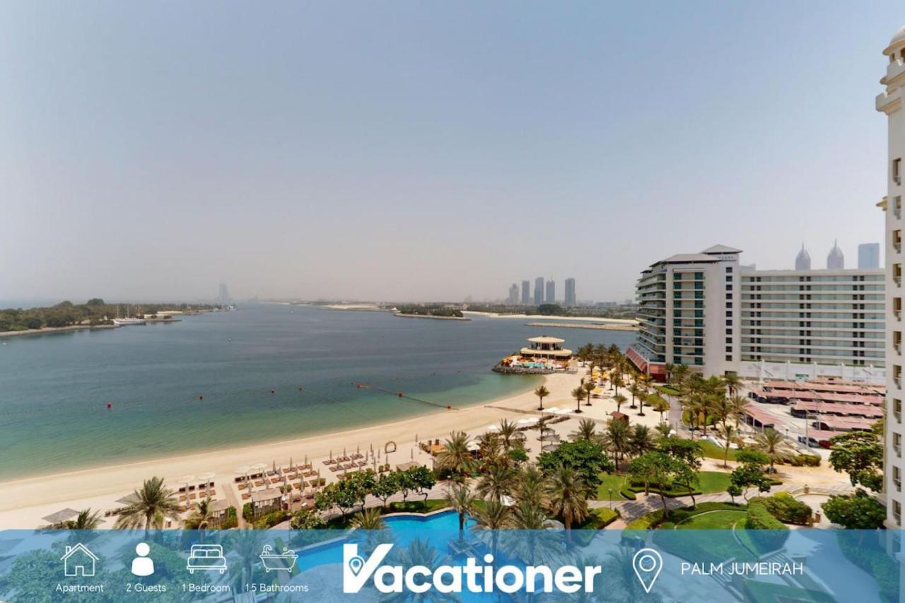 Vacationer Holiday Homes I Chic 1 Bed with Sea Views l Beach Access on The Palm