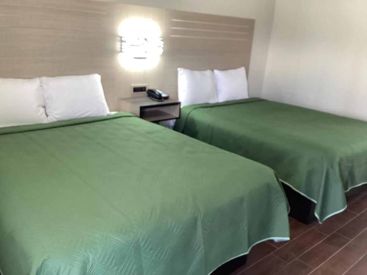 MAYFAIR INN ONTARIO AIRPORT — photo 15