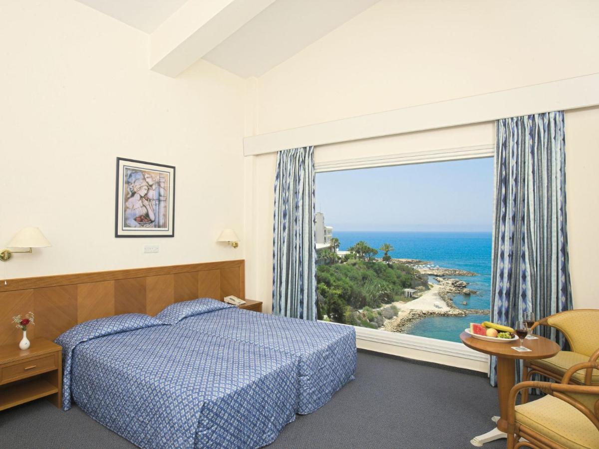 Cynthiana Beach Hotel photo