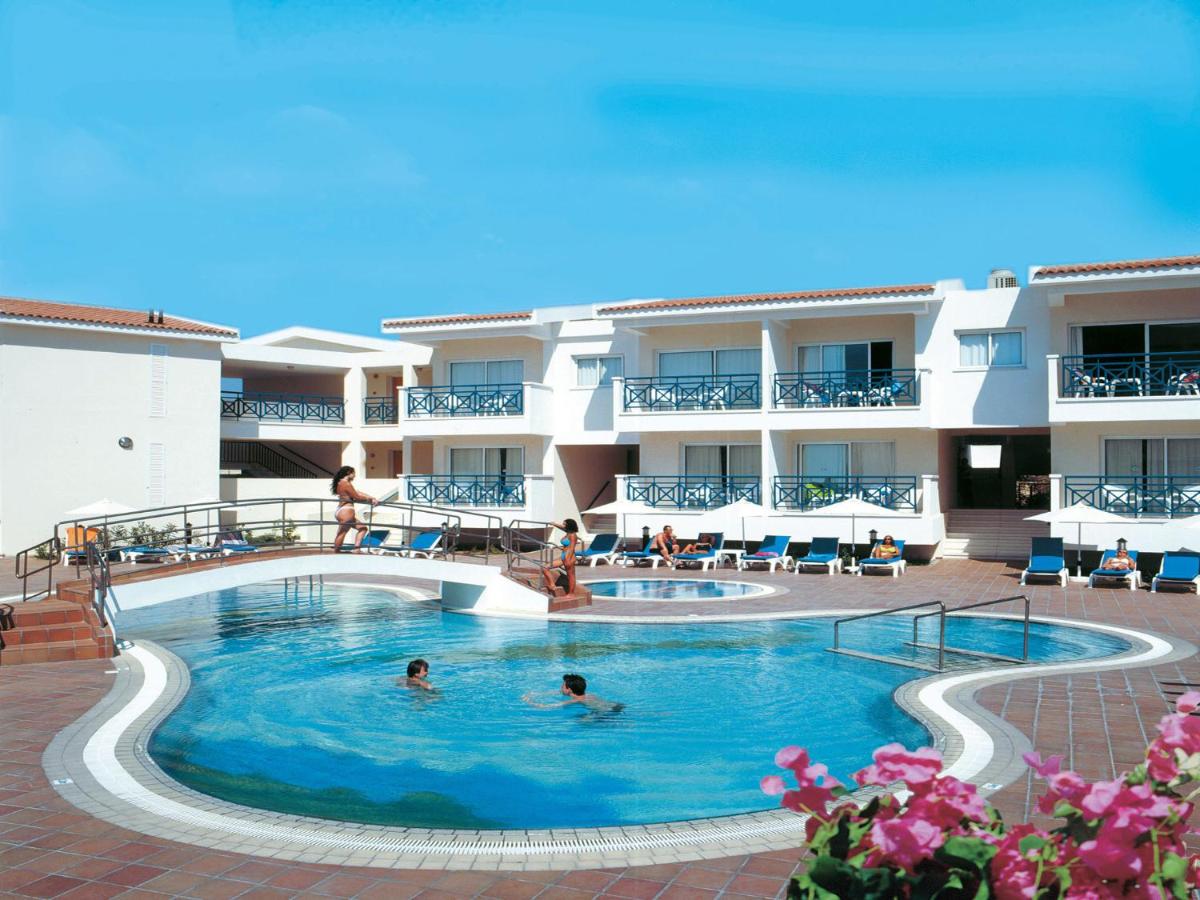 Cynthiana Beach Hotel photo