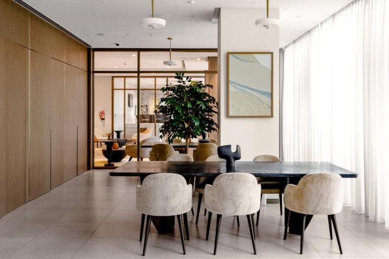 Burj Khalifa View Apartment - 5