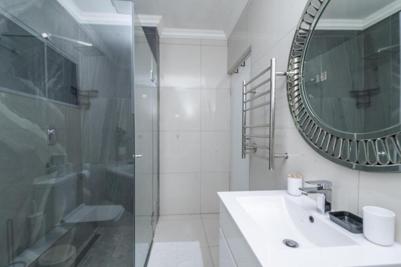 Family Apartment with Uninterrupted Ocean Views - 3