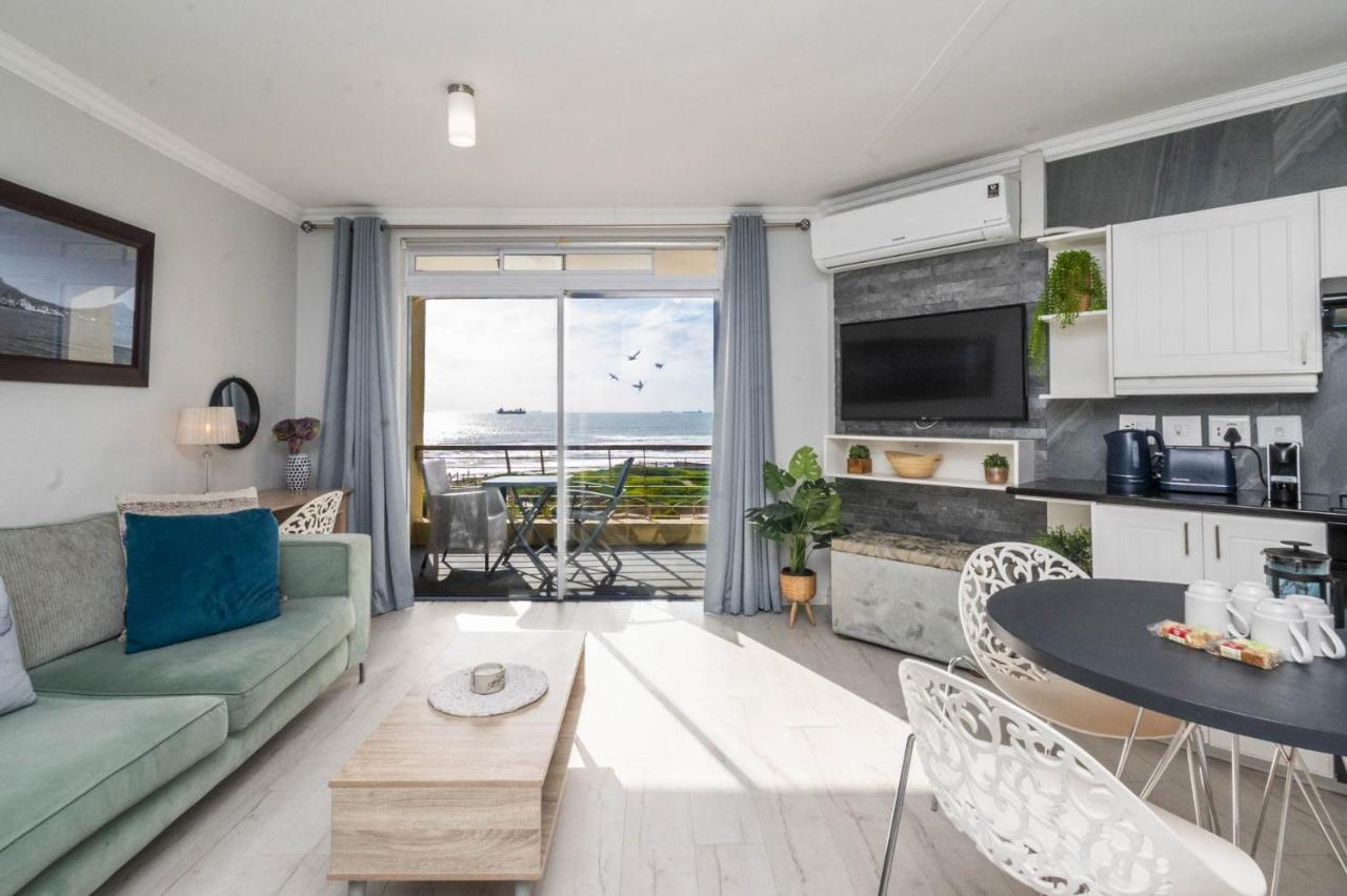 Family Apartment with Uninterrupted Ocean Views - 4