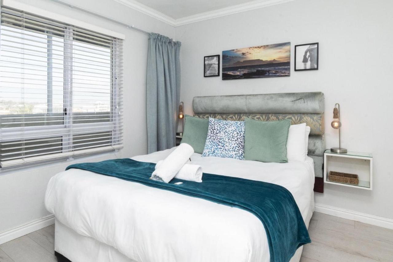 Family Apartment with Uninterrupted Ocean Views - 2