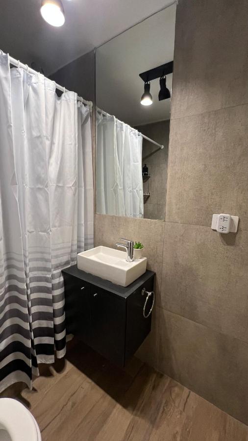 Arena Comfort a 2 cuadras del Movistar - 3