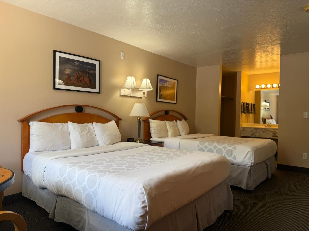 Cathedral Valley Inn — photo 10