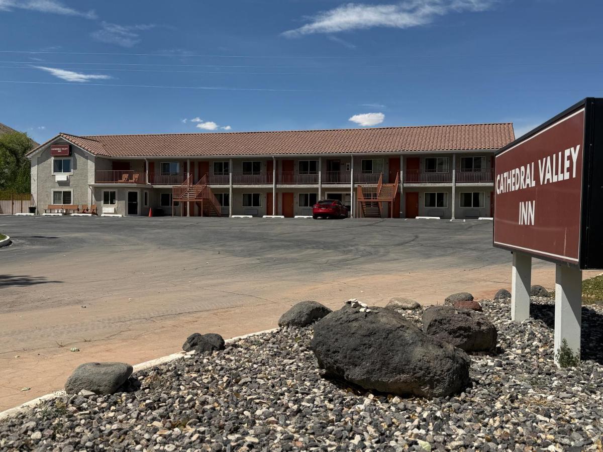 Cathedral Valley Inn — photo 17