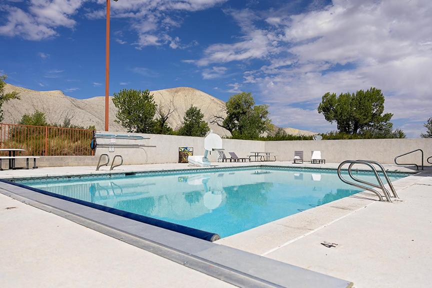 Cathedral Valley Inn — photo 19