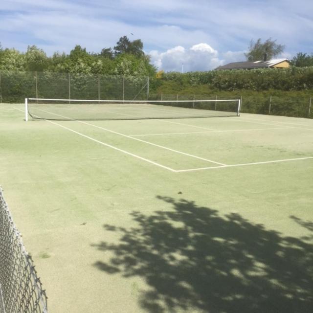 Tennis court: Kerteminde Byferie - Hyrdevej 83, 85B