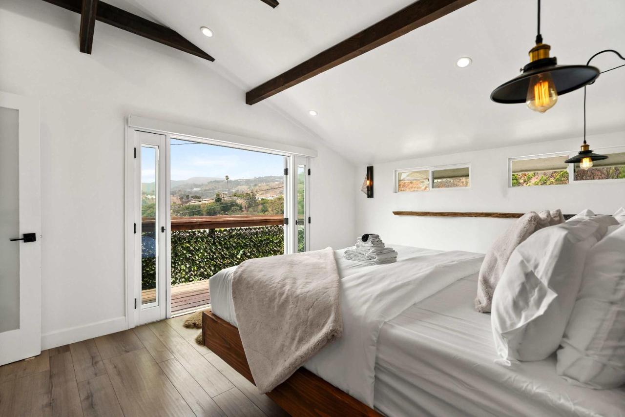 New Listing Palisades Villa by Colby & Conrad - 3