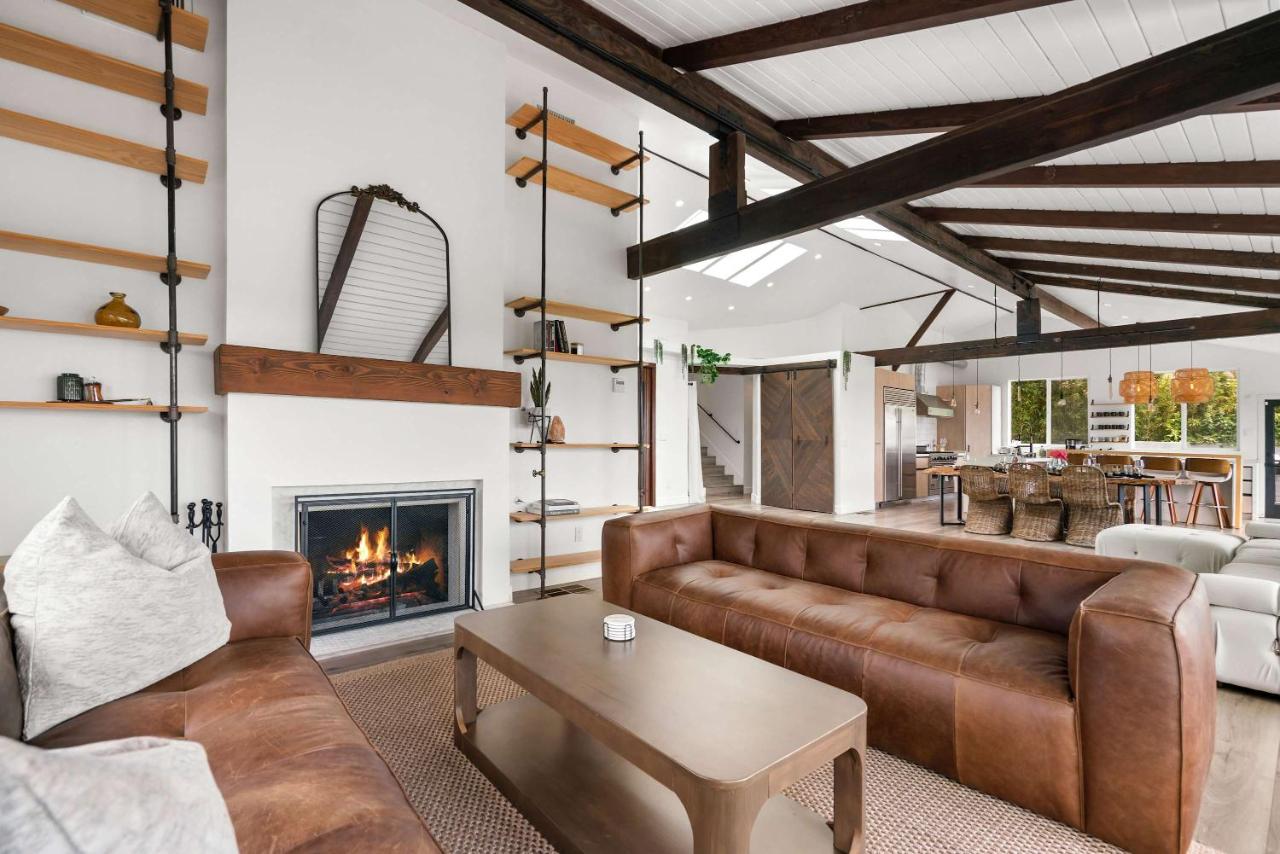 New Listing Palisades Villa by Colby & Conrad