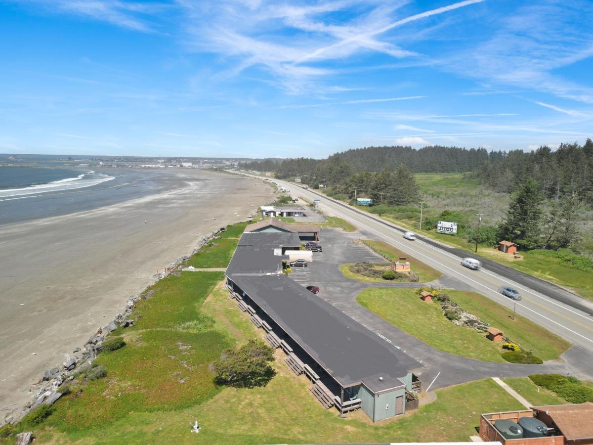 Crescent Beach Motel — photo 19