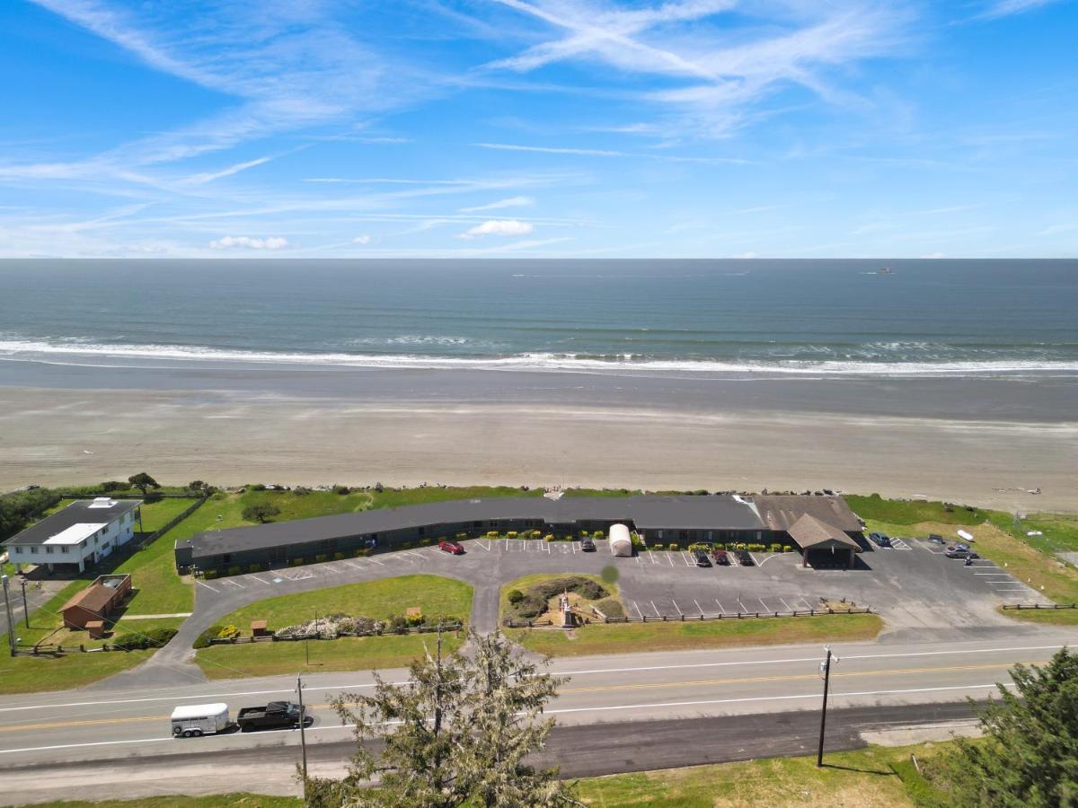Crescent Beach Motel — photo 20