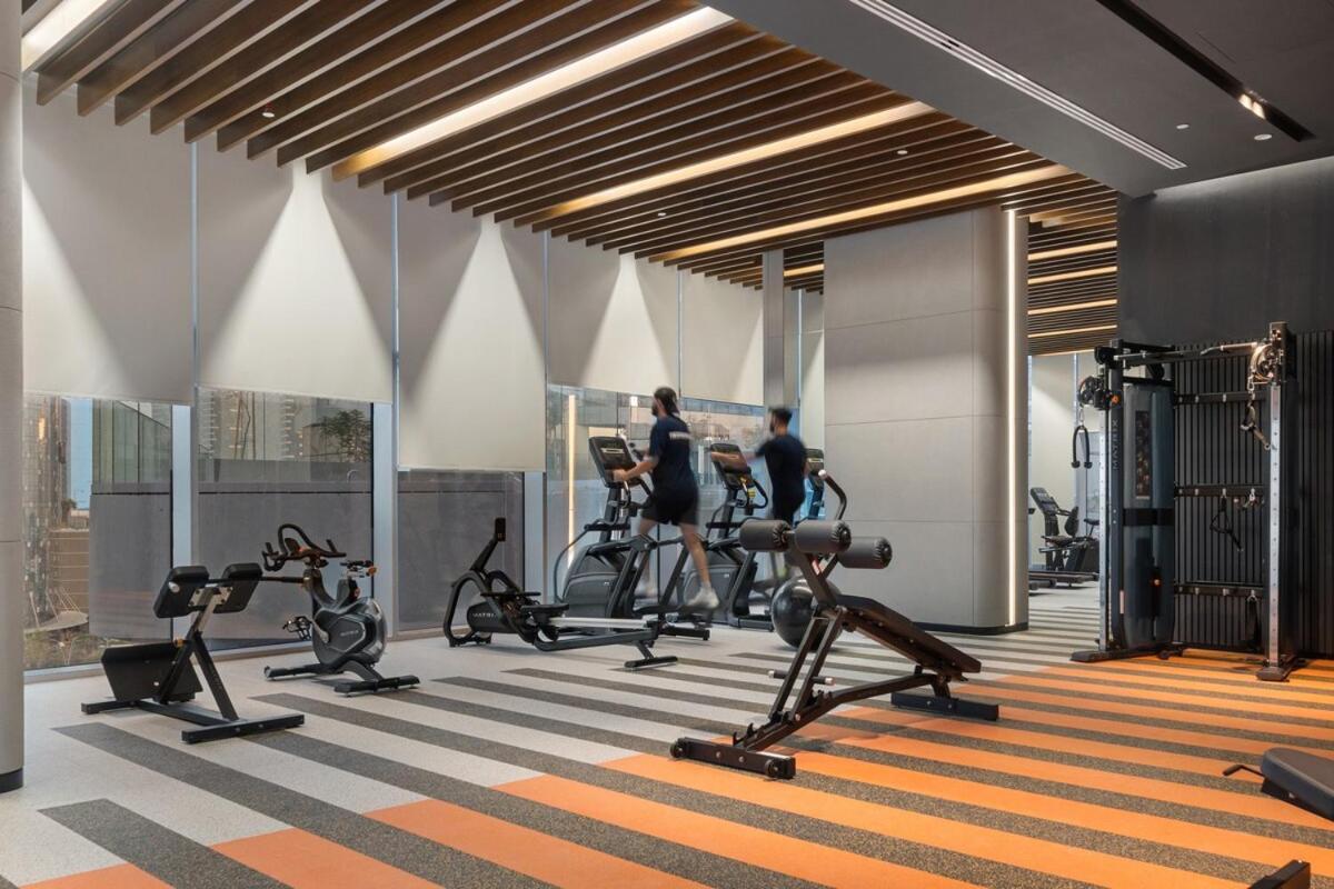 Stylish 1 BR A - Great Pool View - 5