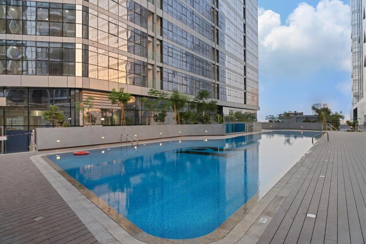 Stylish 1 BR C - Great Pool View - 3