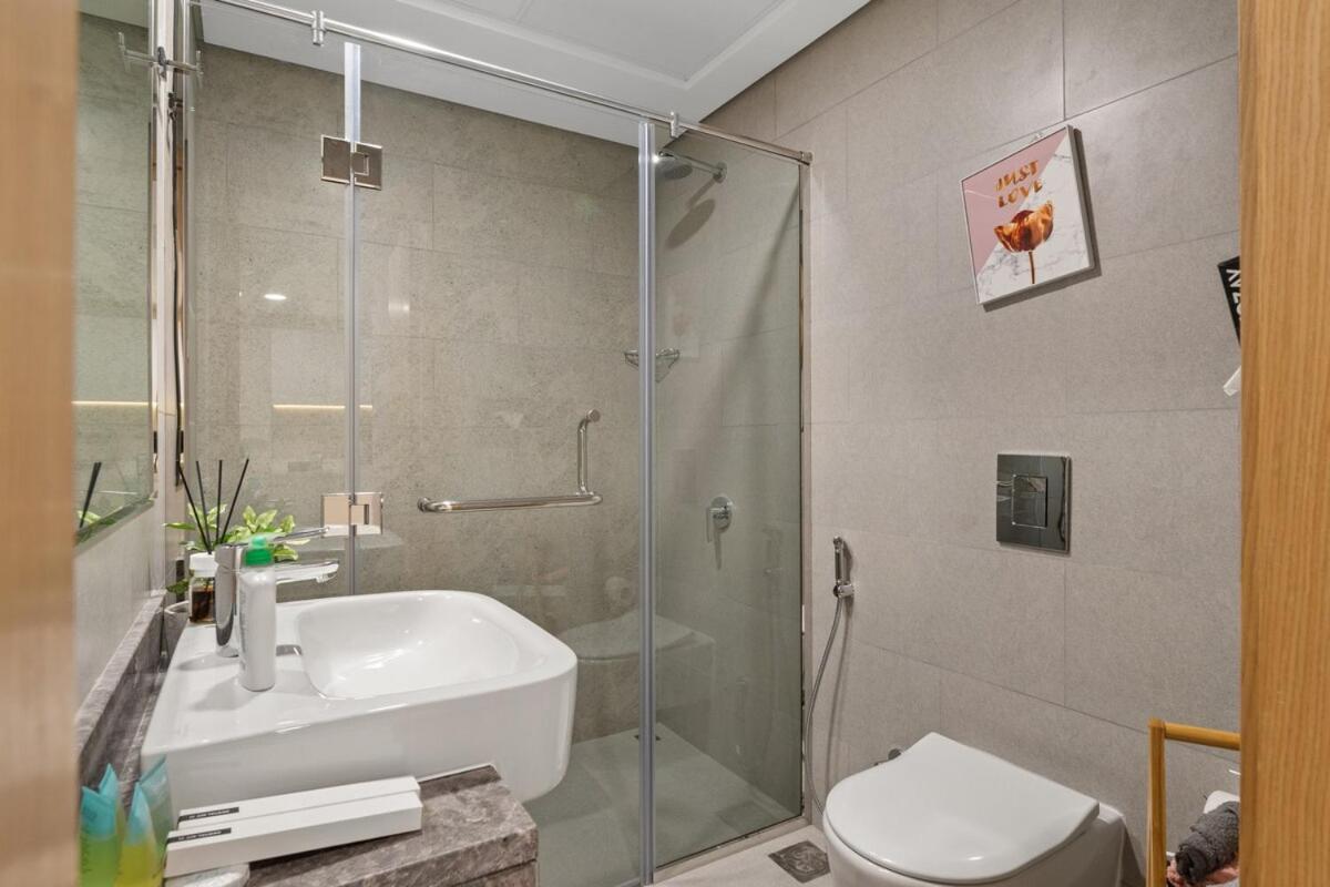 Stylish 1 BR C - Great Pool View - 5