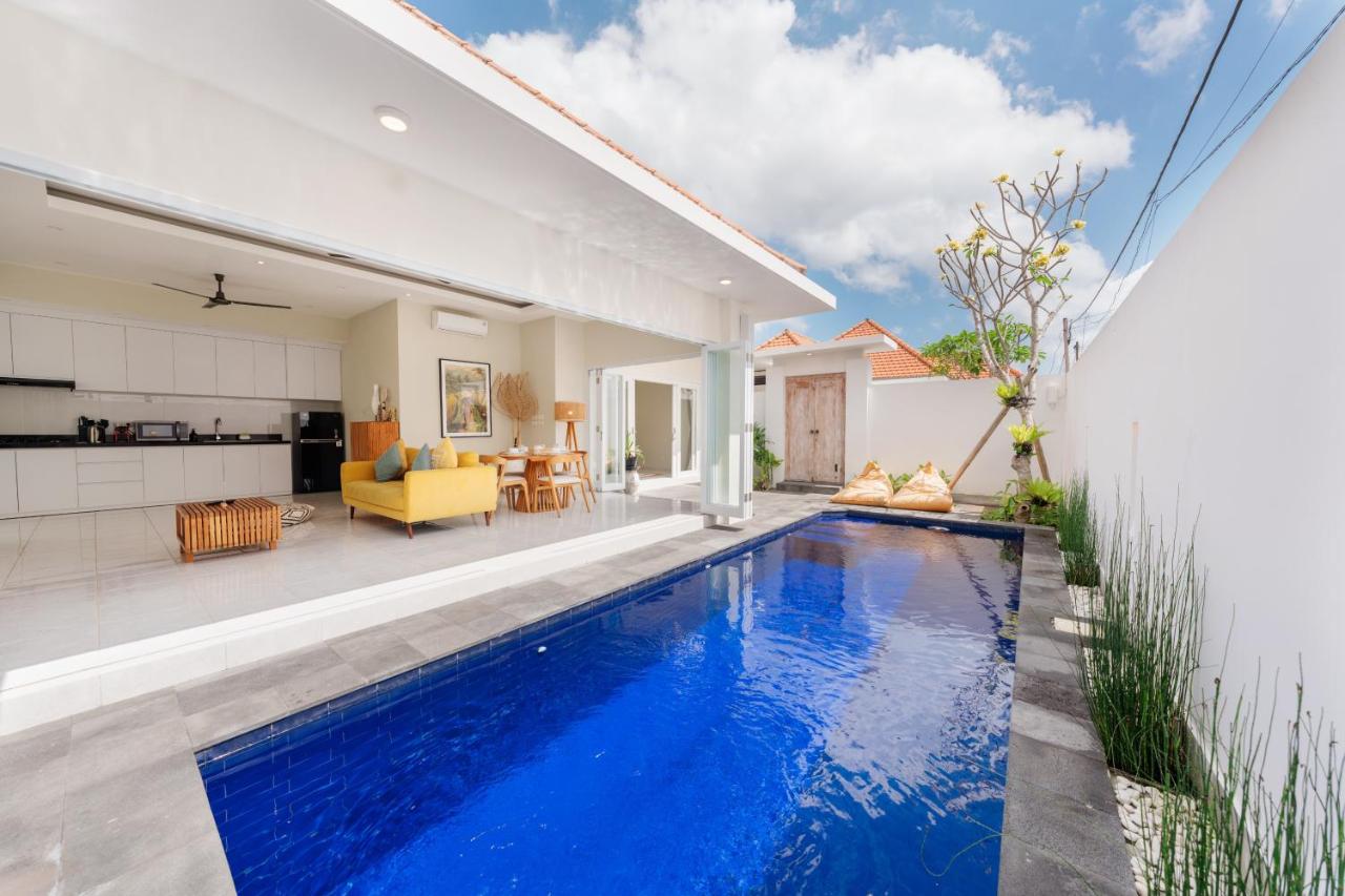 The Eclipse Villas - The Luxurious 2BR Private Pool Canggu Getaway