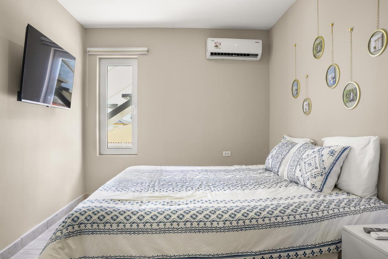 New, cozy & close to everything - 5