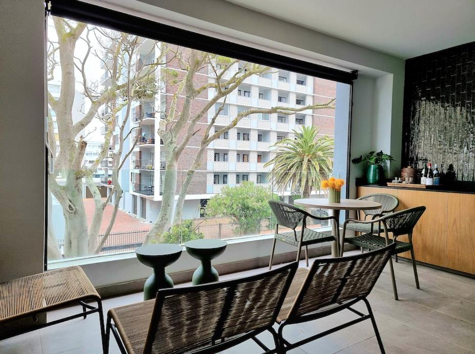 Atlantic Elegance - 4