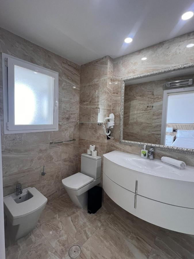 Luxury Beachfront Apartment Bright and Spacious by TuriVida - 3