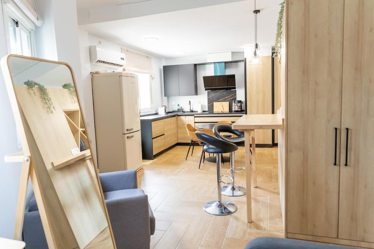 Chic Studio Downtown - AC - WiFi