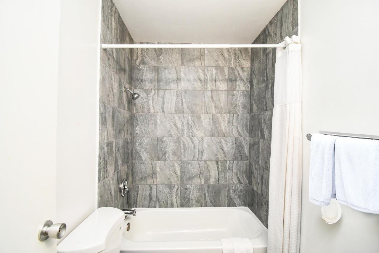 Sioux Falls Inn — photo 11