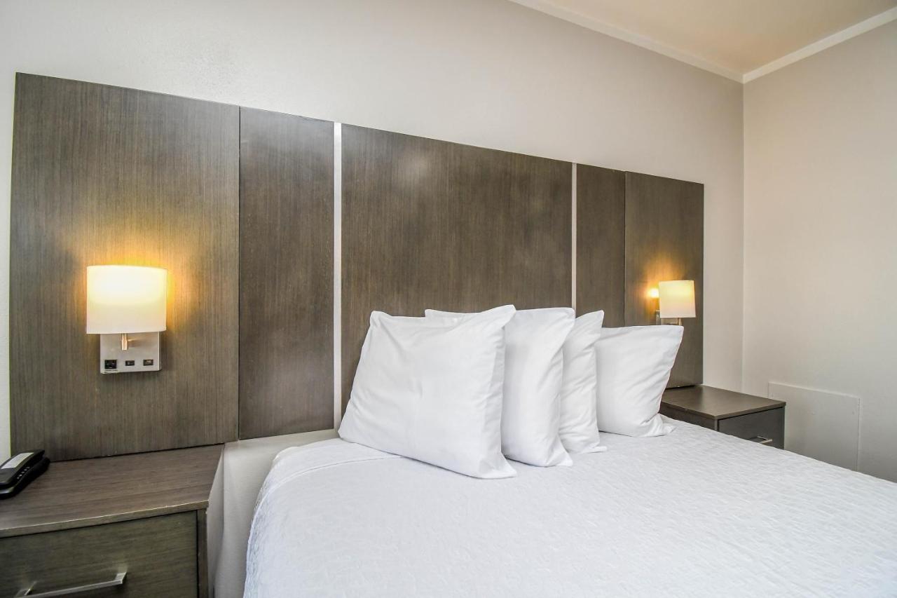 Sioux Falls Inn — photo 17