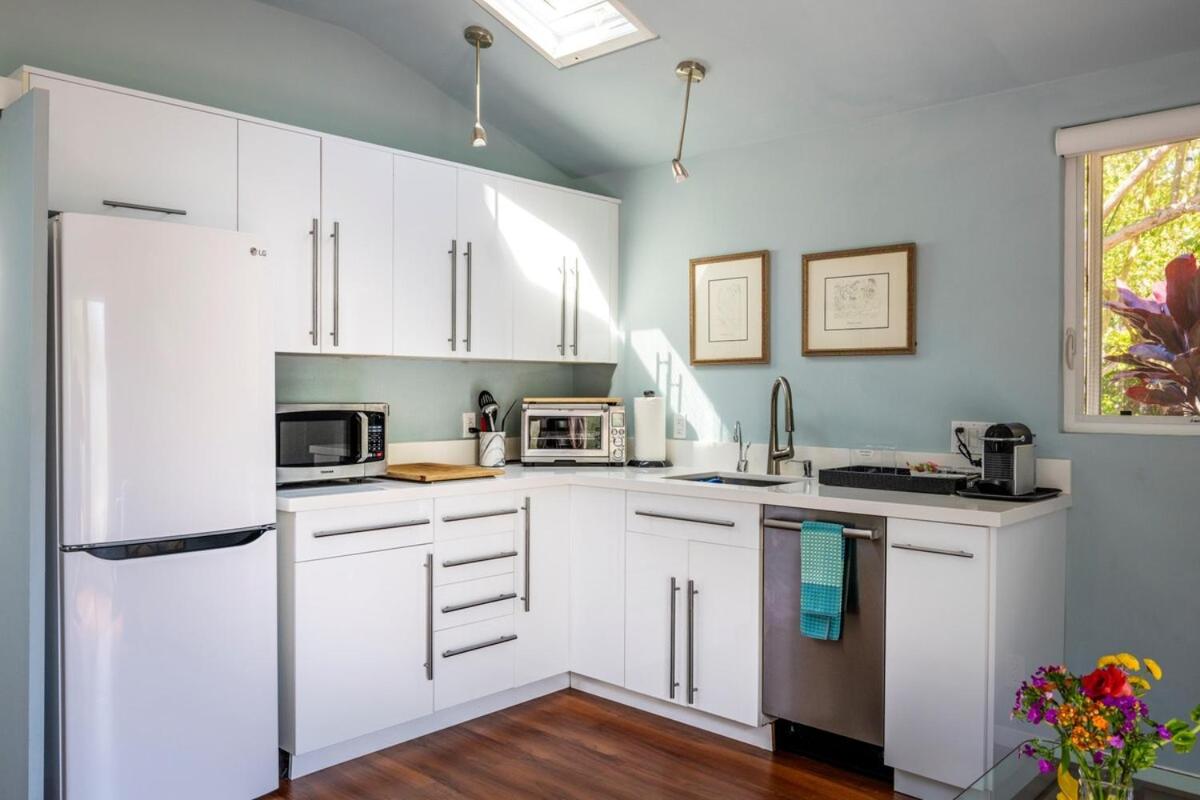 Venice Beach Cottage Retreat - 4