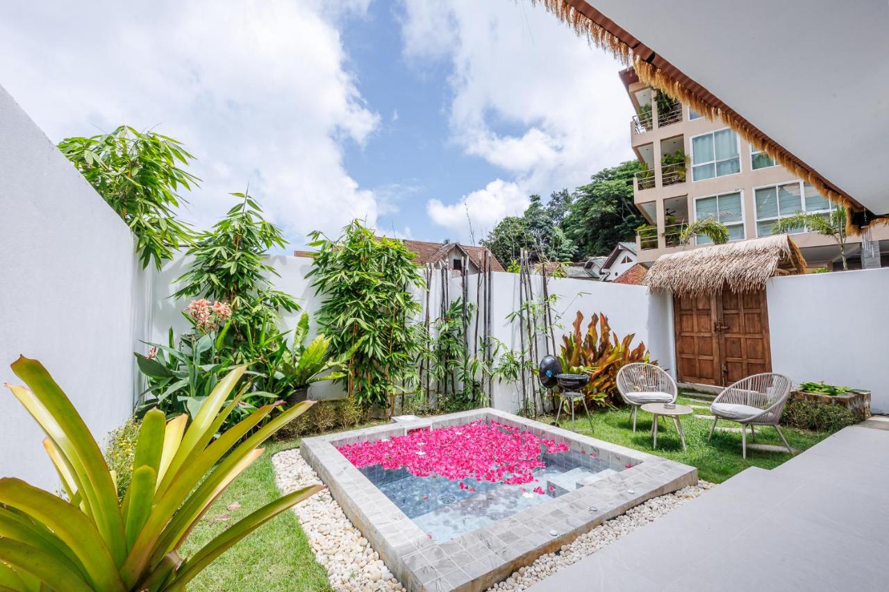 Baan Saint-Tropez Seaview Villas Kata Beach - 3