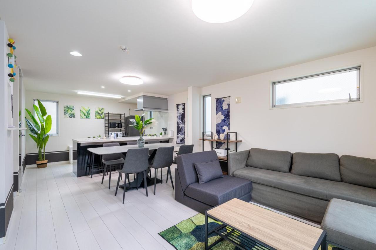 -Okubo 2chome hosuse- Conveniently located 10 min walk from Shin-Okubo Station and 7 min walk from Higashi-Shinjuku Station - 4