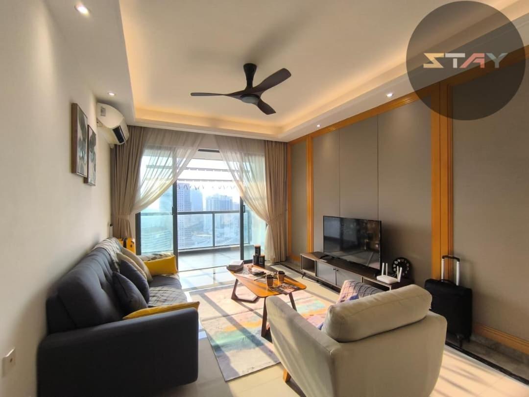 RNF 2BR Cozy Modern City Gateway Netflix BySTAY - 4