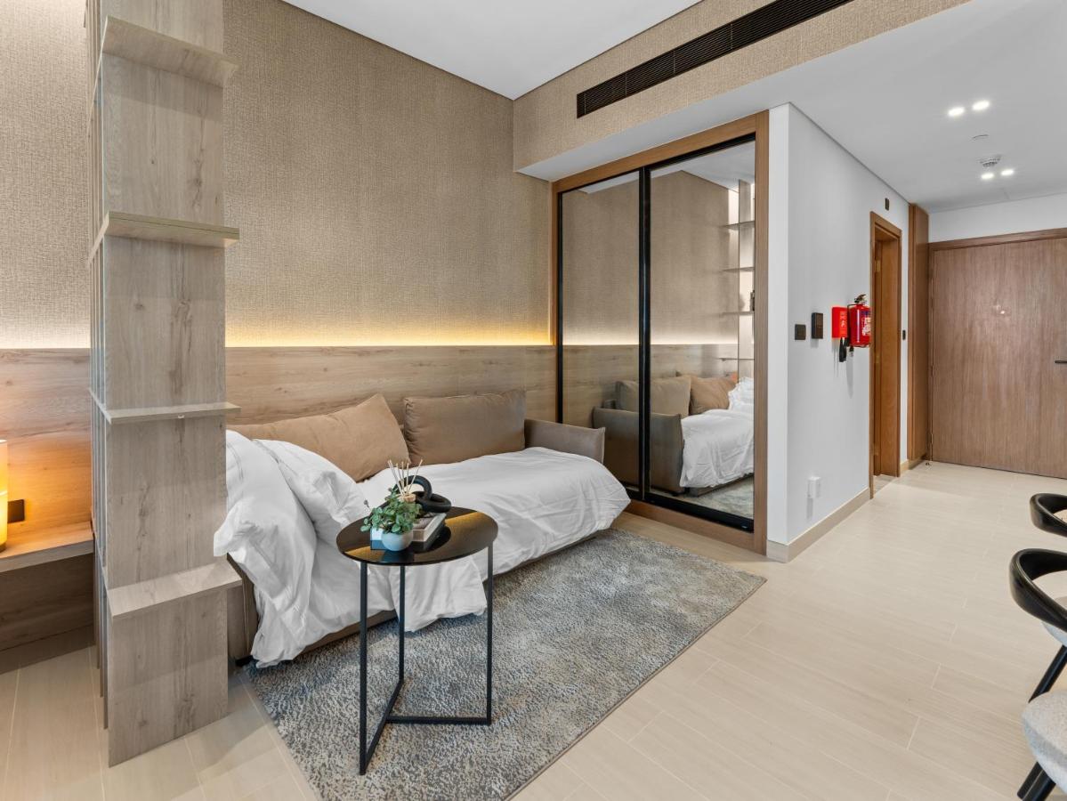 BLVD - Stylish Stay with Private Jacuzzi and Canal View - 5