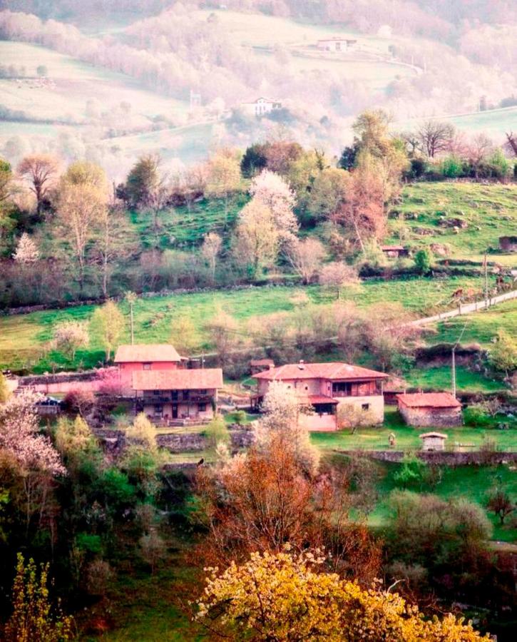 Country House La Casona de Con, Mestas de Con, Spain ...