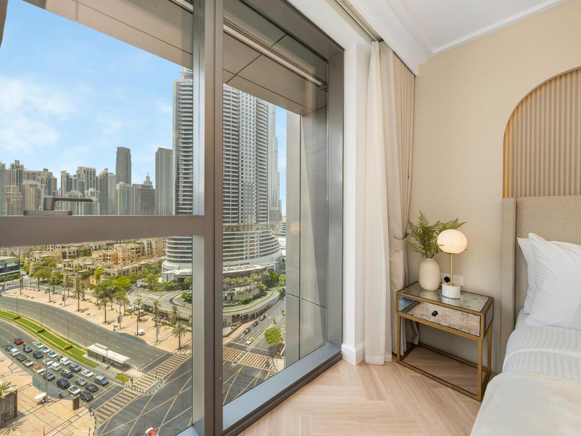 Kensington 1BR plus Study Burj View-Dubai Mall connect - 2