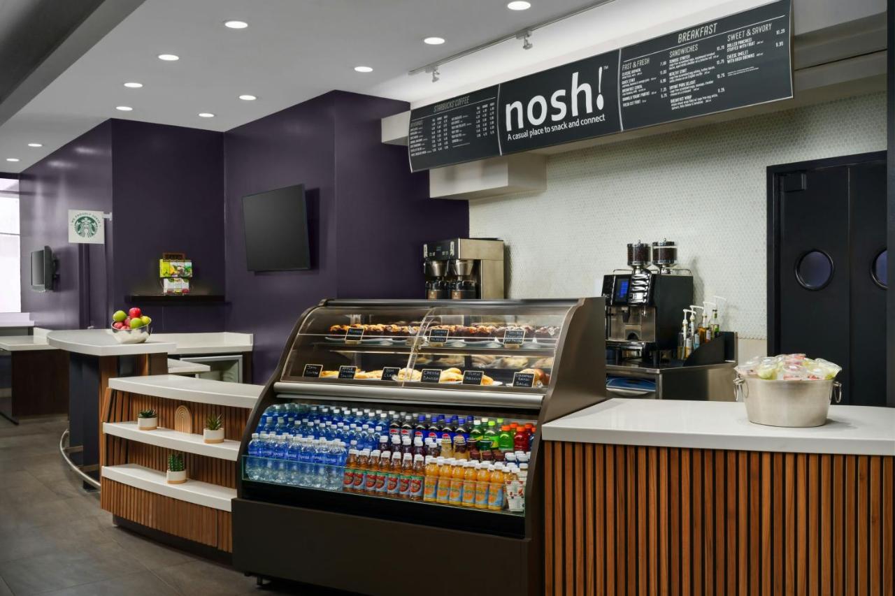 Courtyard New York Manhattan/Times Square - 4