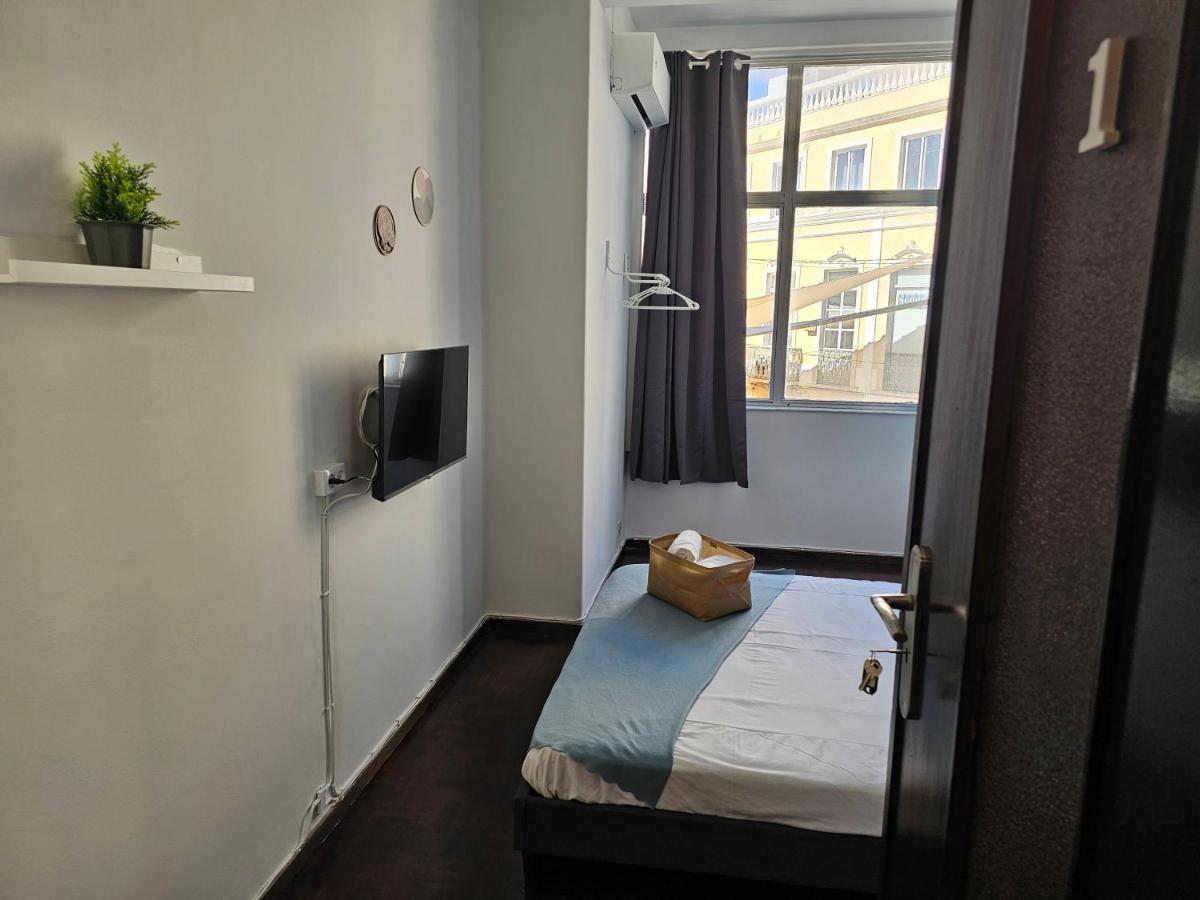 Blife Lusitanya - private rooms at Santantonya 1st floor - 2