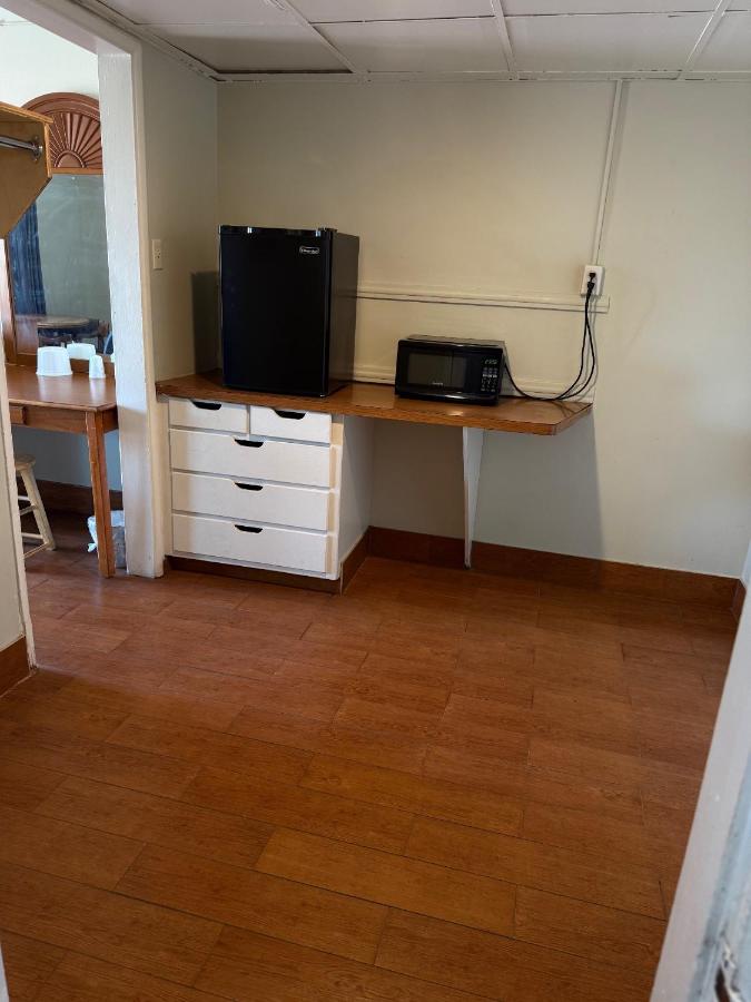 Apple Valley Motel — photo 18