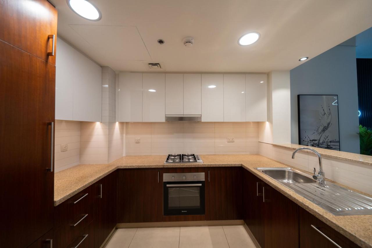 Full Burj Khalifa Views at Burj Vista - 5