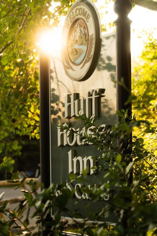 Huff House Inn and Cabins — photo 13