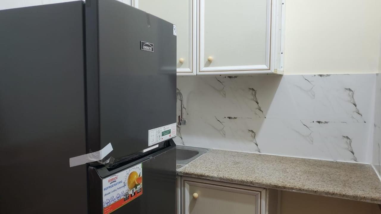 Furnished Studio in Mushrif coop - 5