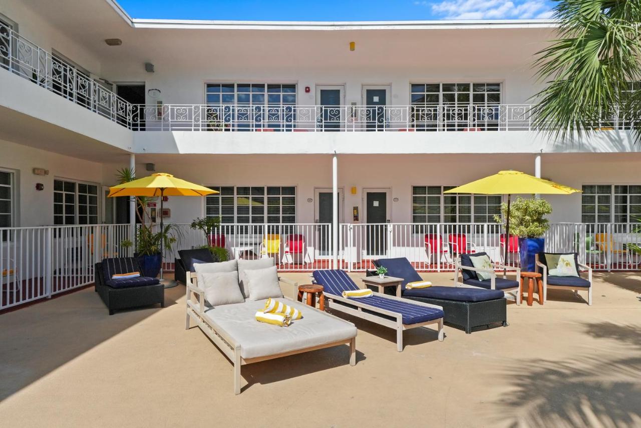 Tradewinds Hotel Apts — photo 17