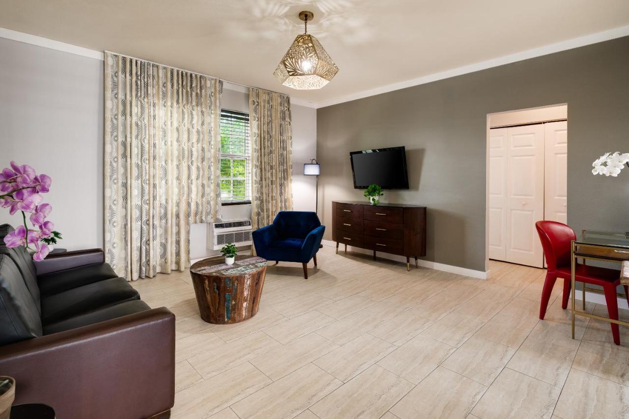 Tradewinds Hotel Apts — photo 19